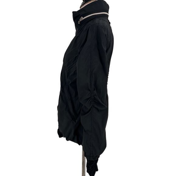 Lululemon Black Nylon Zip Up Ruched Back Detail Jacket Size 6 - Picture 3 of 9